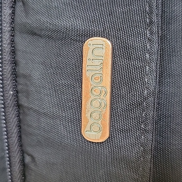 GUC- Baggallini Everyday Shoulder Bag - Picture 4 of 8